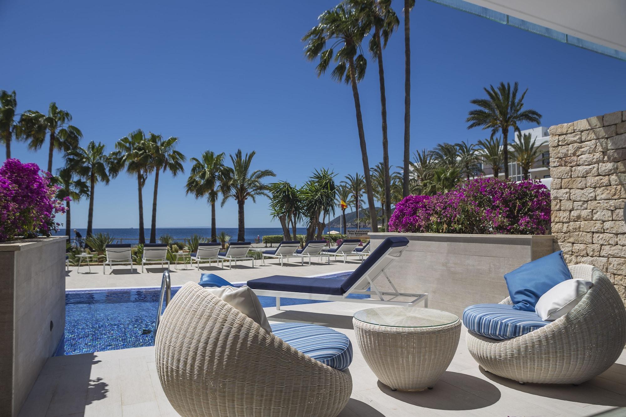 Catalonia Royal Ses Estaques-Adults Only Hotel ซานตาเอวเลเรียเดสริว ภายนอก รูปภาพ