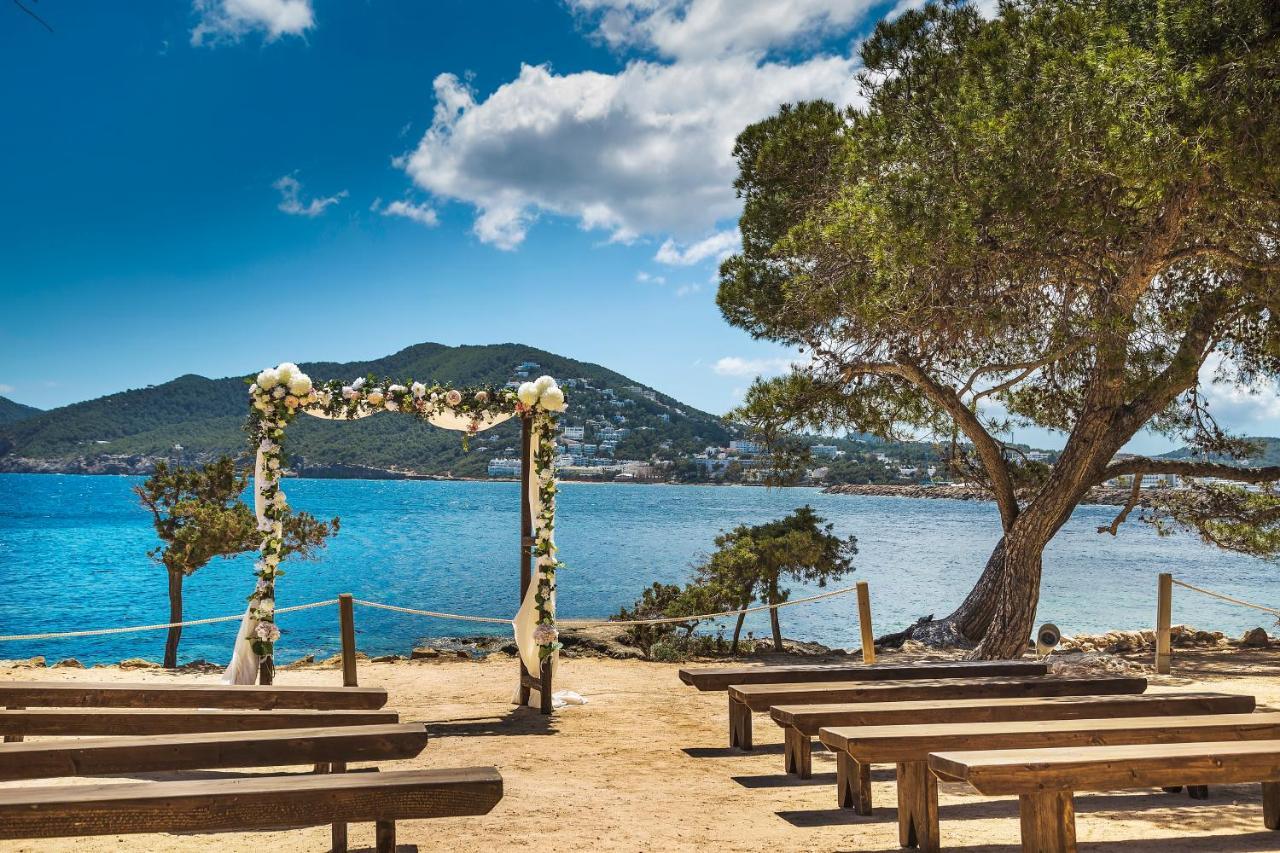 Catalonia Royal Ses Estaques-Adults Only Hotel ซานตาเอวเลเรียเดสริว ภายนอก รูปภาพ