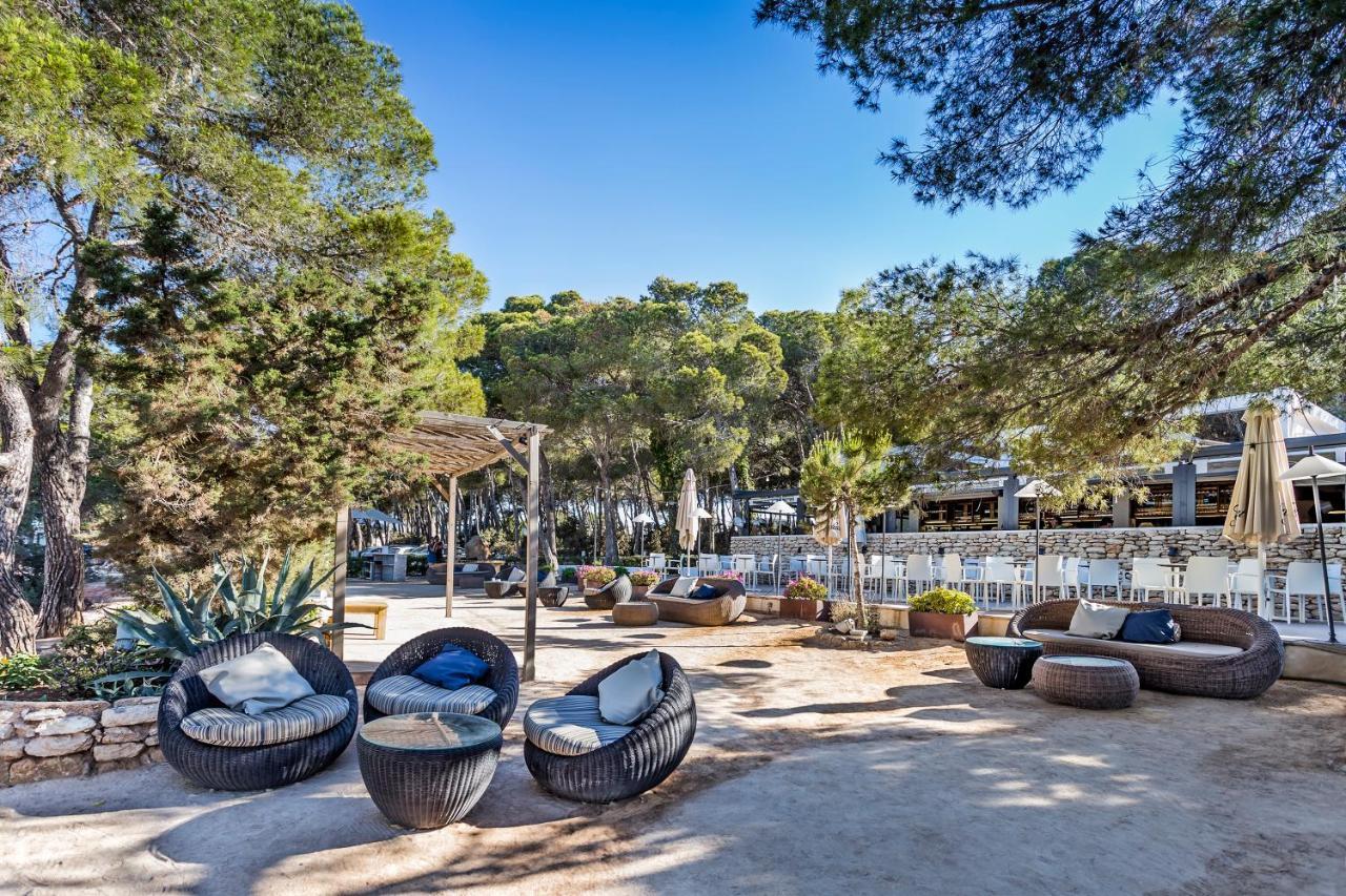 Catalonia Royal Ses Estaques-Adults Only Hotel ซานตาเอวเลเรียเดสริว ภายนอก รูปภาพ