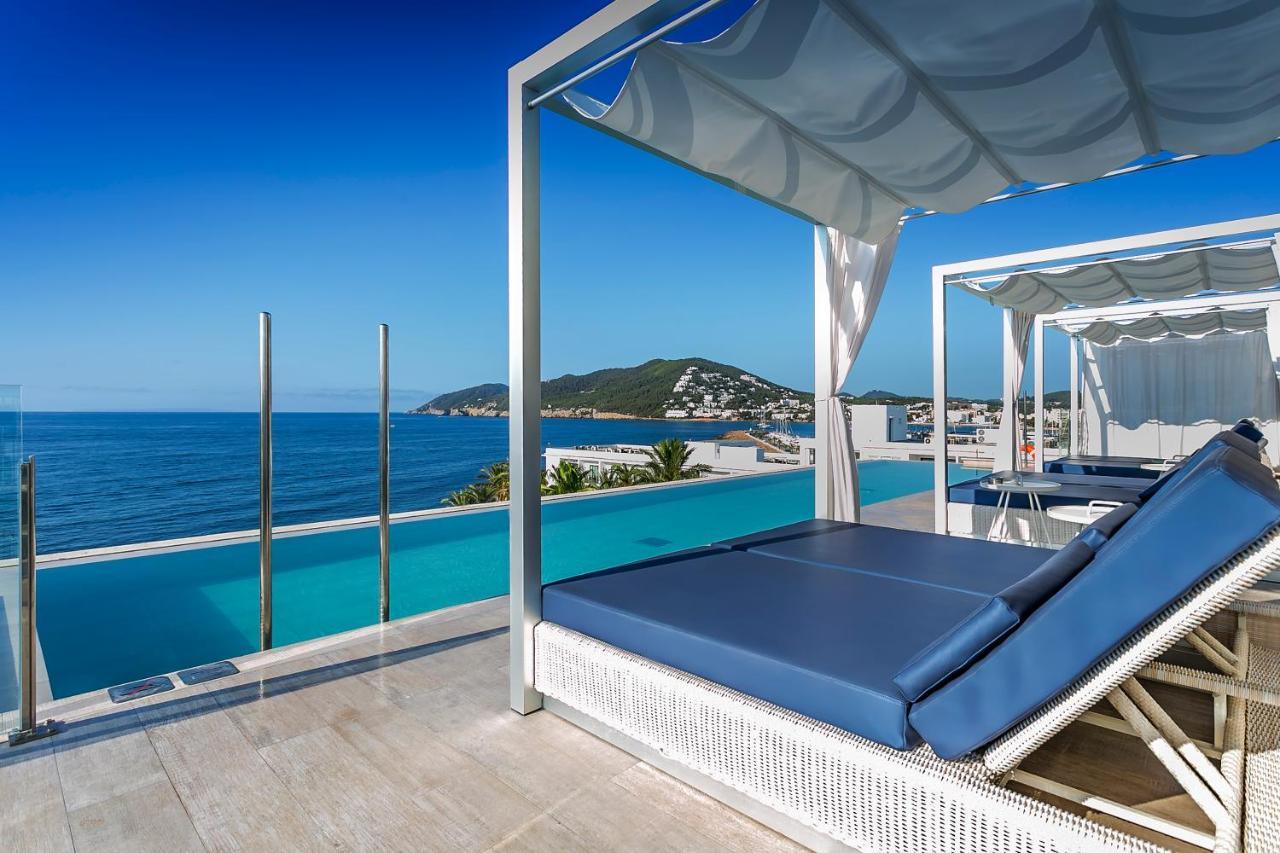 Catalonia Royal Ses Estaques-Adults Only Hotel ซานตาเอวเลเรียเดสริว ภายนอก รูปภาพ