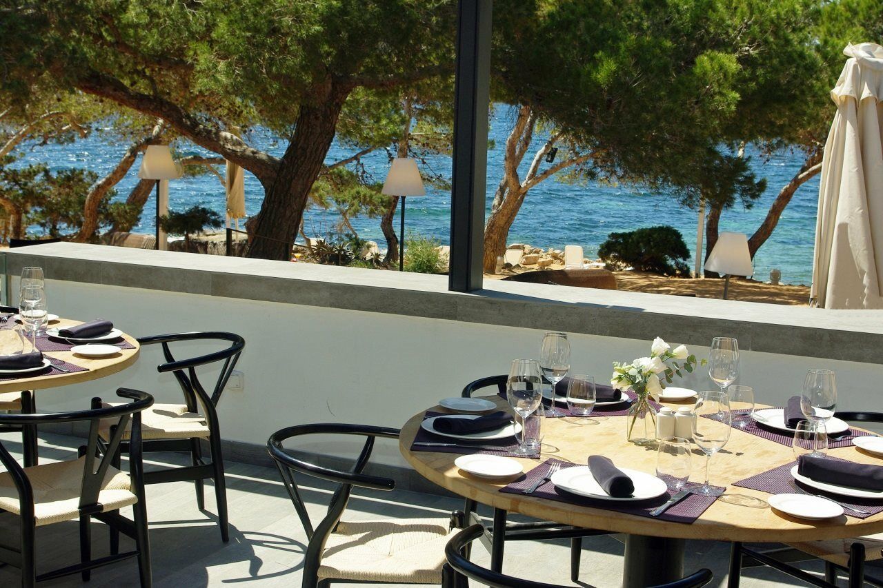 Catalonia Royal Ses Estaques-Adults Only Hotel ซานตาเอวเลเรียเดสริว ภายนอก รูปภาพ